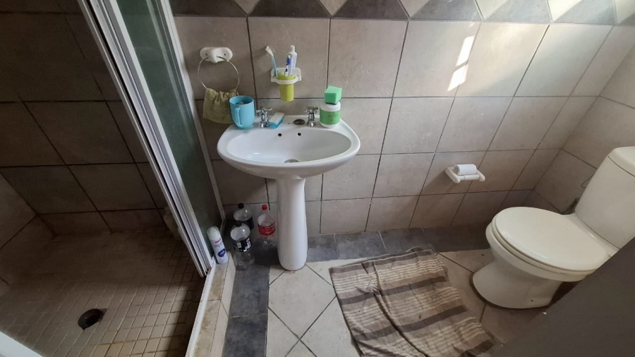 2 Bedroom Property for Sale in Waterval East North West